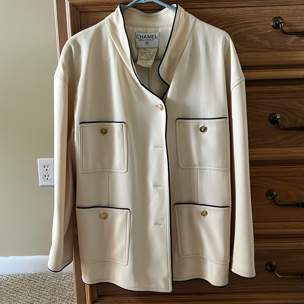 Vintage CHANEL Women’s Jacket Euro size 38